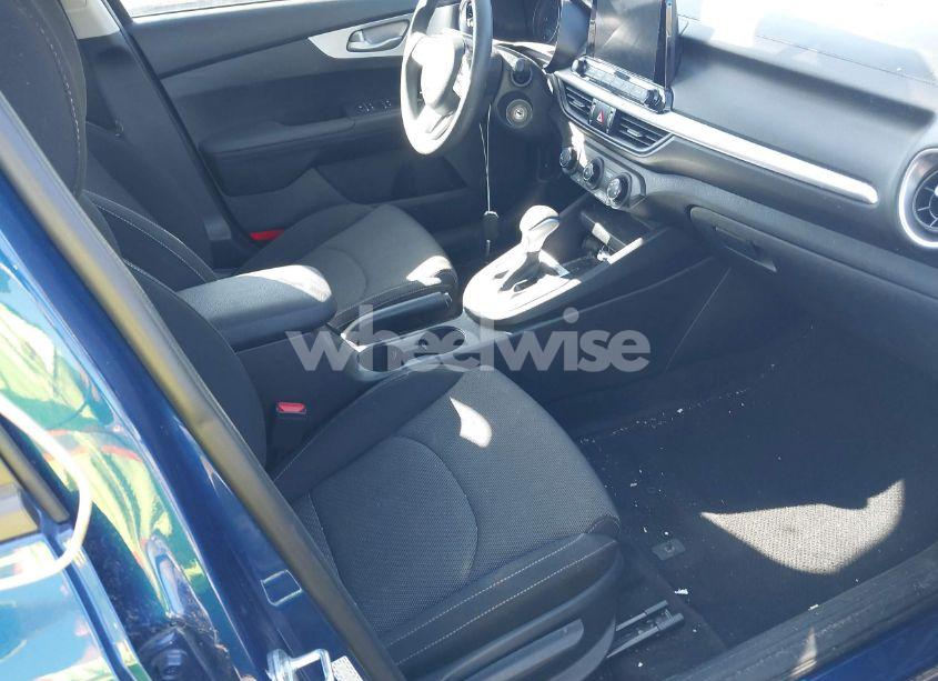 Photo 5 of 2023 Kia Forte LXS (VIN 3KPF24AD9PE507087)