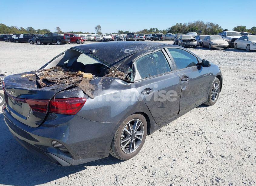 Photo 4 of 2023 Kia Forte LXS (VIN 3KPF24AD9PE524357)