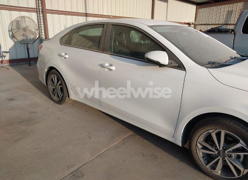 Photo 14 of 2023 Kia Forte LXS (VIN 3KPF24AD9PE559996)