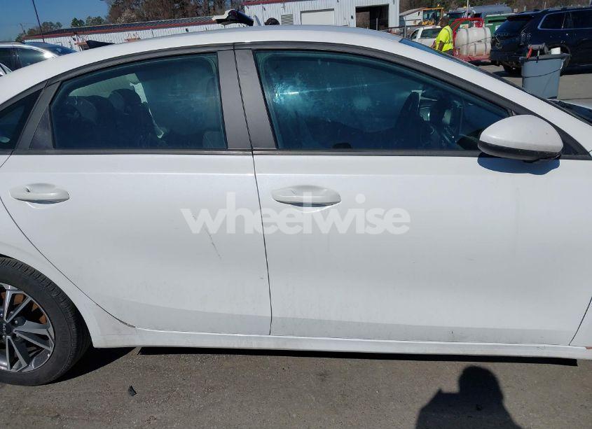 Photo 13 of 2023 Kia Forte LXS (VIN 3KPF24AD9PE593131)