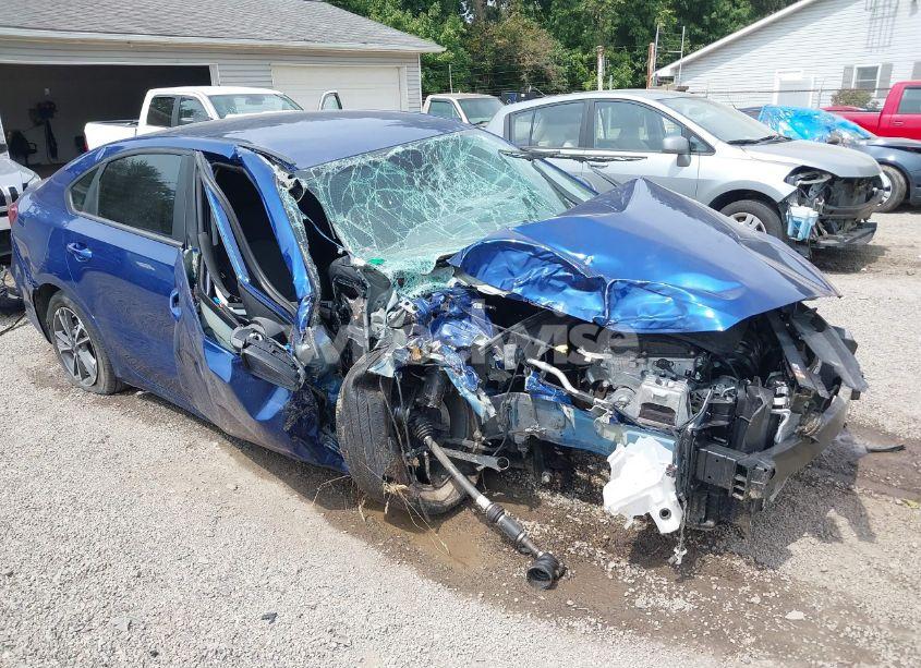 2023 Kia Forte LXS (VIN 3KPF24AD9PE628752) main photo