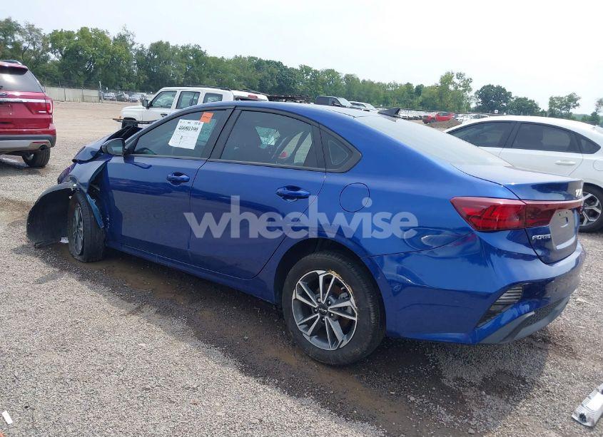 Photo 3 of 2023 Kia Forte LXS (VIN 3KPF24AD9PE628752)