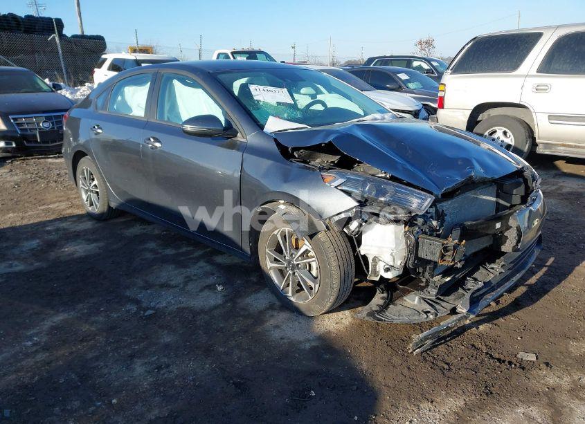 2023 Kia Forte LXS (VIN 3KPF24AD9PE694332) main photo
