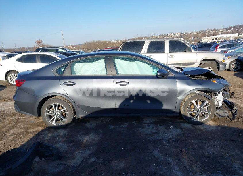 Photo 12 of 2023 Kia Forte LXS (VIN 3KPF24AD9PE694332)