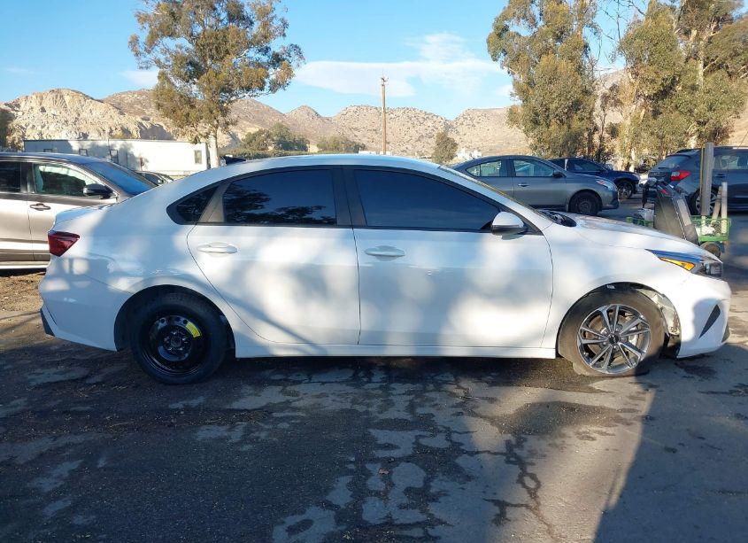 Photo 13 of 2024 Kia Forte LXS (VIN 3KPF24AD9RE702190)