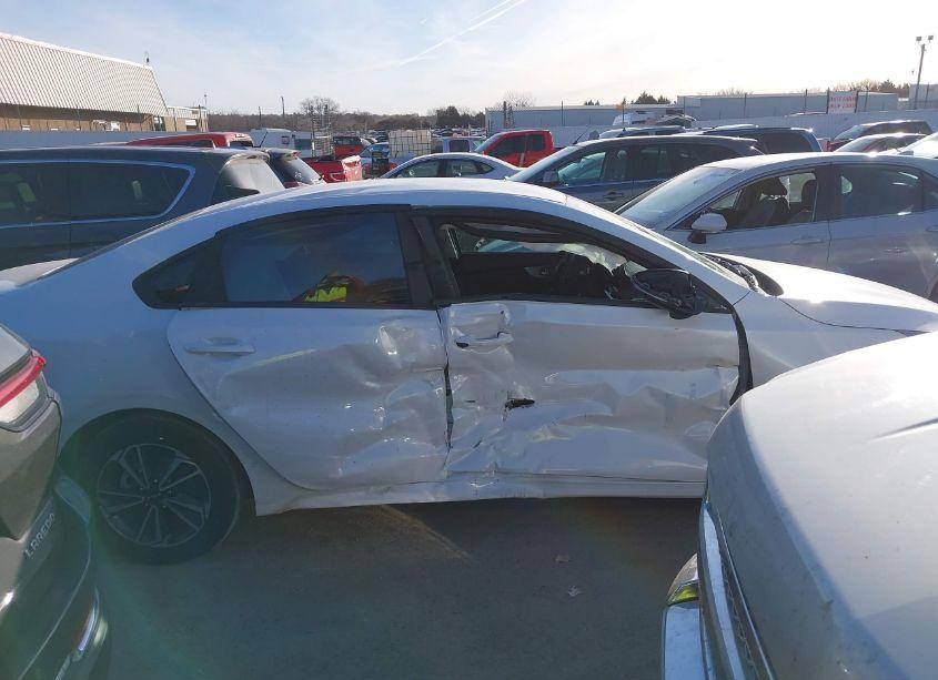 Photo 14 of 2024 Kia Forte LXS (VIN 3KPF24AD9RE716915)