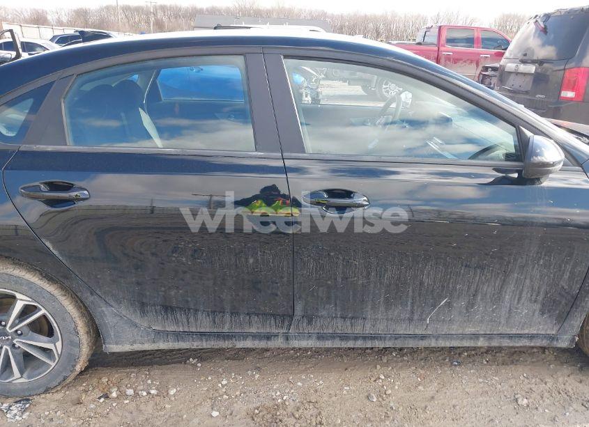 Photo 13 of 2024 Kia Forte LXS (VIN 3KPF24AD9RE731639)