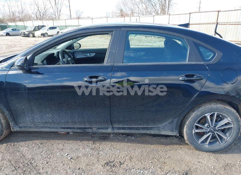 Photo 14 of 2024 Kia Forte LXS (VIN 3KPF24AD9RE731639)