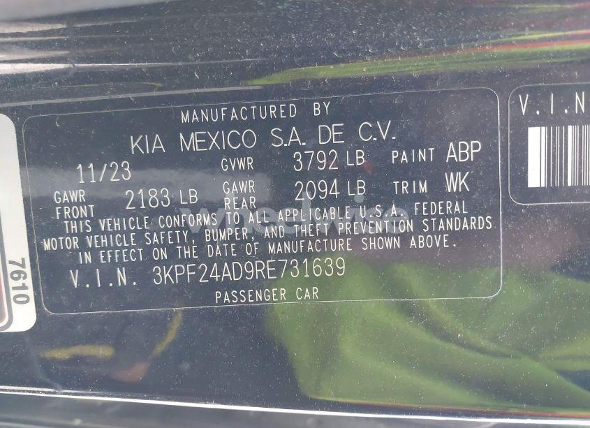 Photo 9 of 2024 Kia Forte LXS (VIN 3KPF24AD9RE731639)