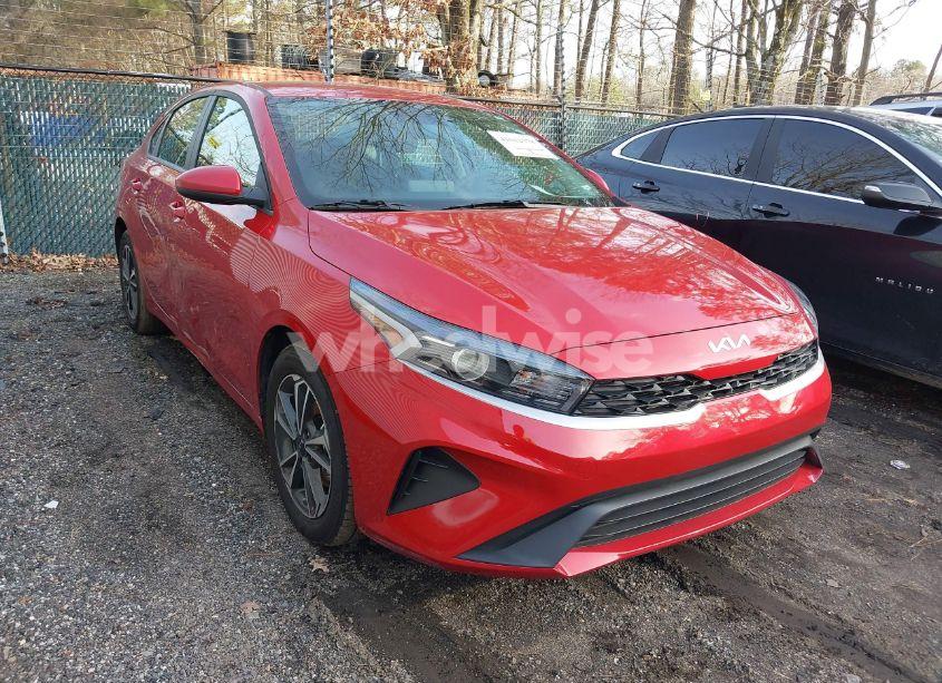 2024 Kia Forte LXS (VIN 3KPF24AD9RE752698) main photo