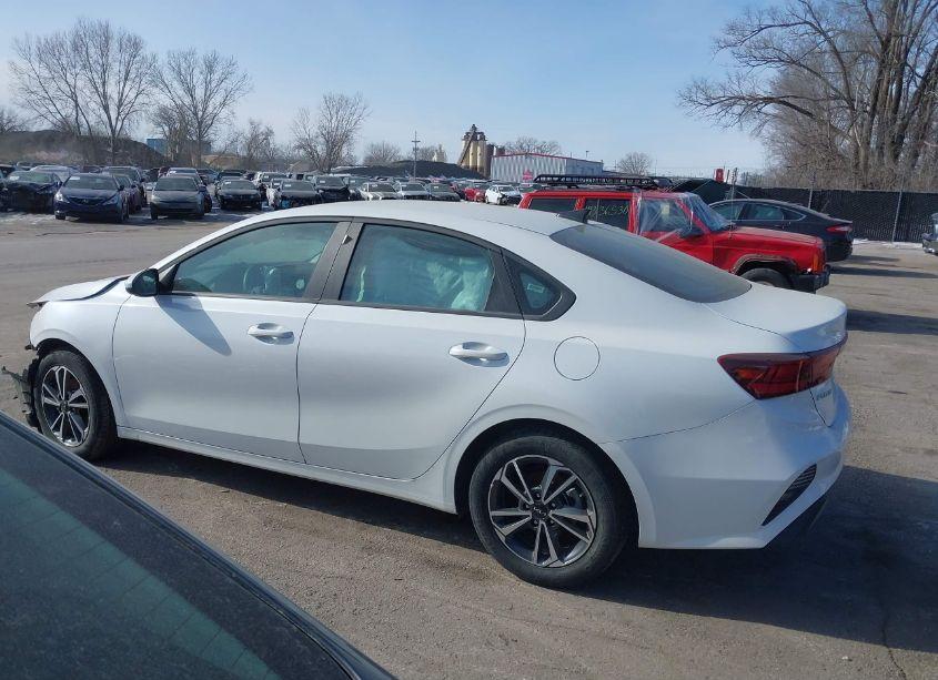 Photo 15 of 2024 Kia Forte LXS (VIN 3KPF24AD9RE766536)