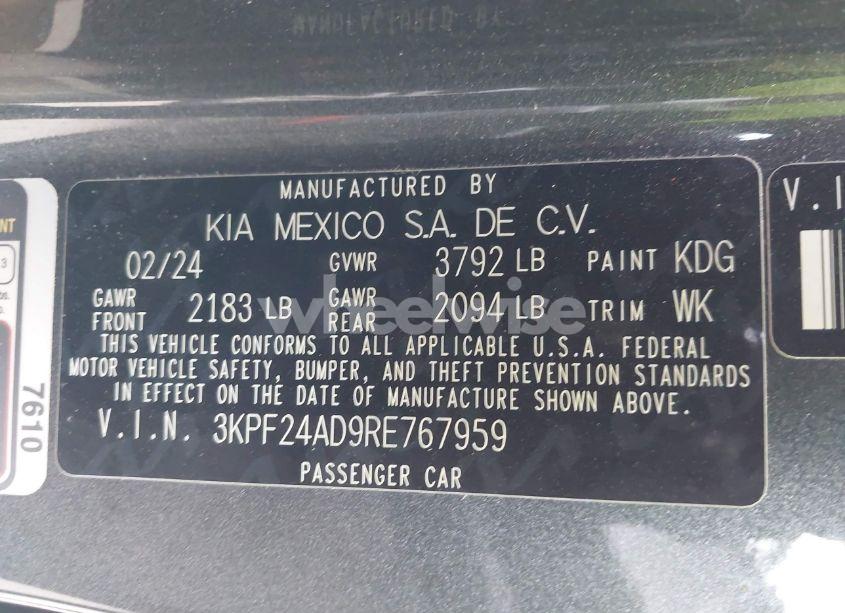 Photo 9 of 2024 Kia Forte LXS (VIN 3KPF24AD9RE767959)