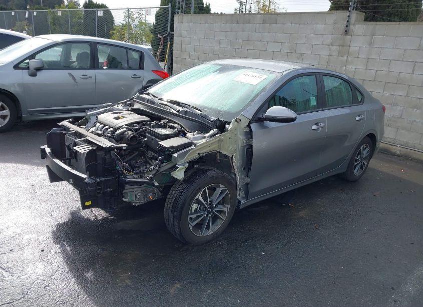 Photo 2 of 2024 Kia Forte LXS (VIN 3KPF24AD9RE791890)