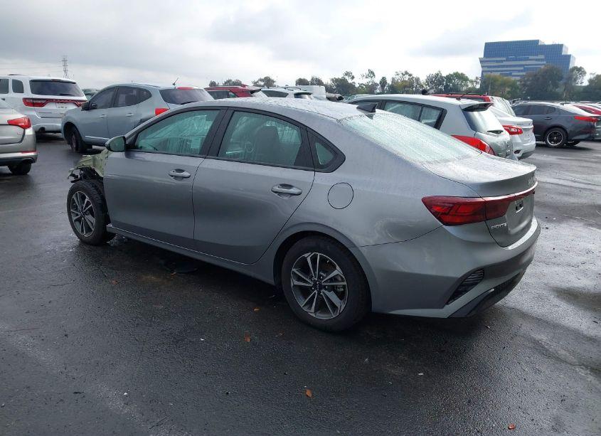 Photo 3 of 2024 Kia Forte LXS (VIN 3KPF24AD9RE791890)