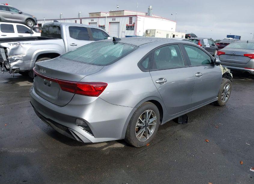 Photo 4 of 2024 Kia Forte LXS (VIN 3KPF24AD9RE791890)