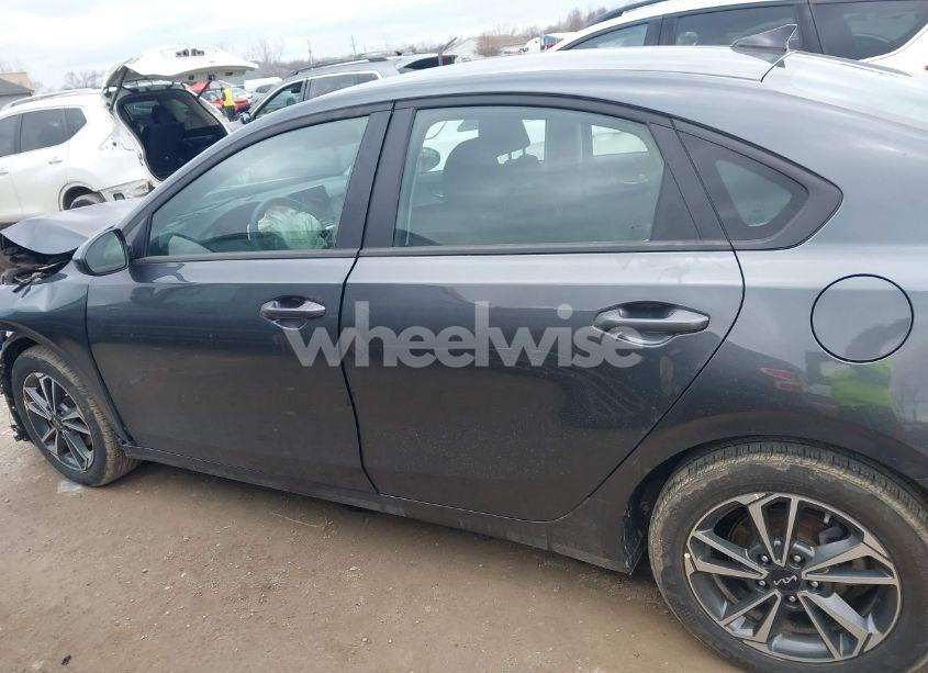 Photo 15 of 2024 Kia Forte LXS (VIN 3KPF24AD9RE792361)