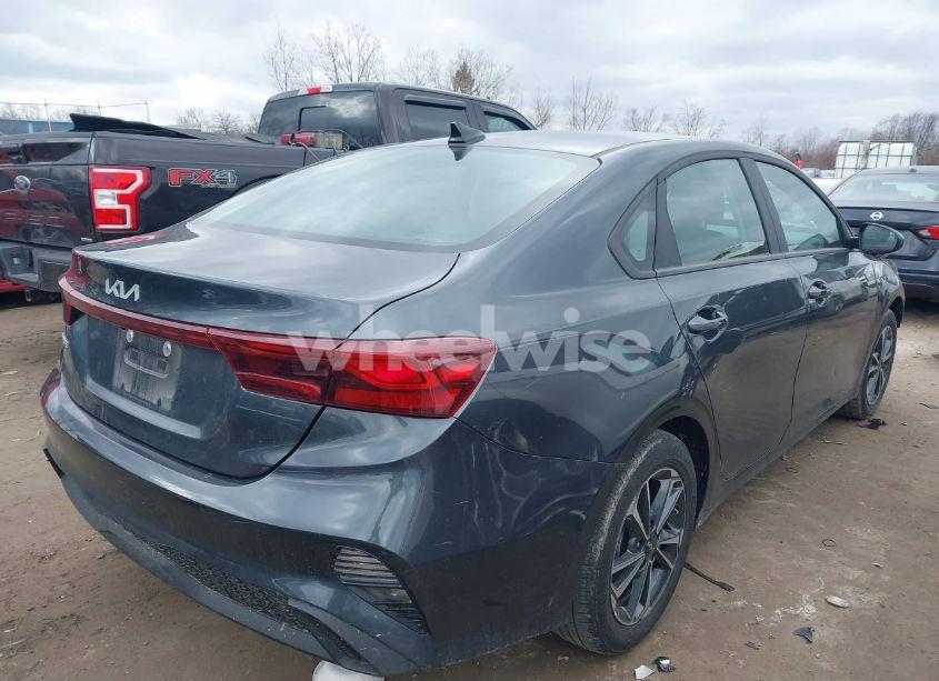 Photo 4 of 2024 Kia Forte LXS (VIN 3KPF24AD9RE792361)