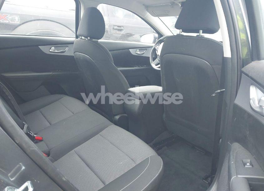 Photo 8 of 2024 Kia Forte LXS (VIN 3KPF24AD9RE792361)