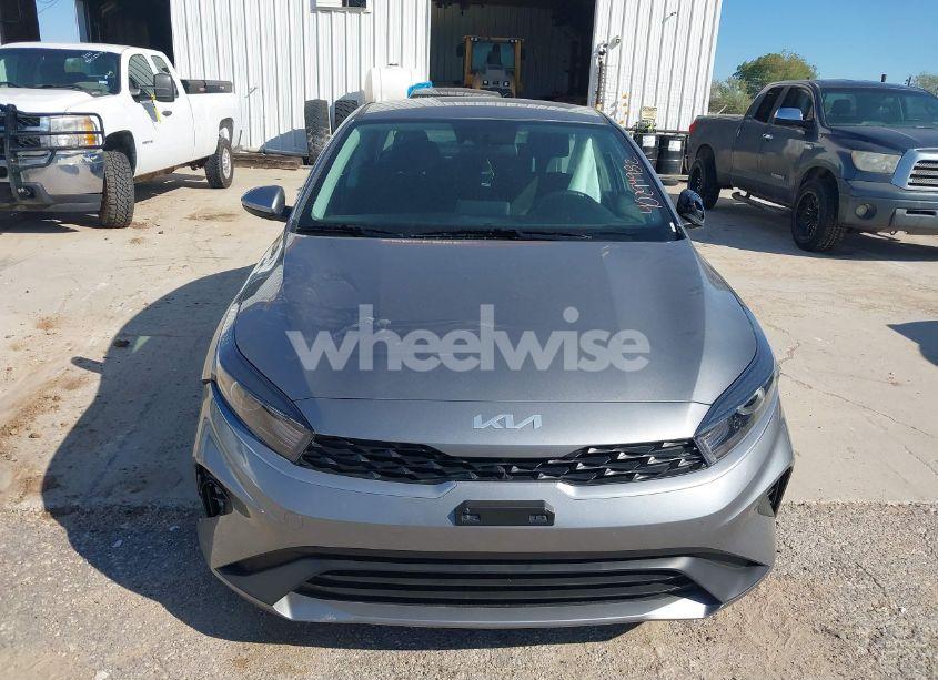 Photo 12 of 2024 Kia Forte LXS (VIN 3KPF24AD9RE799178)