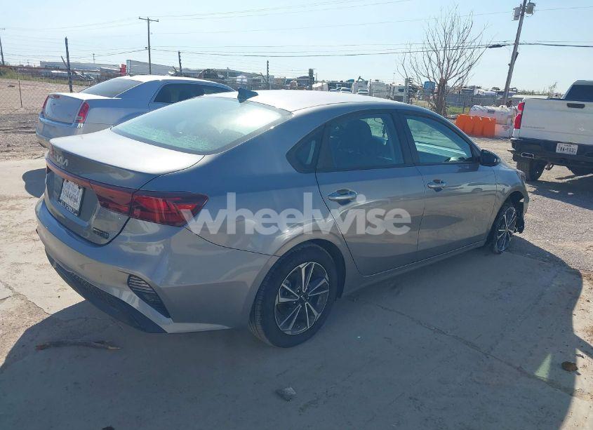 Photo 4 of 2024 Kia Forte LXS (VIN 3KPF24AD9RE799178)