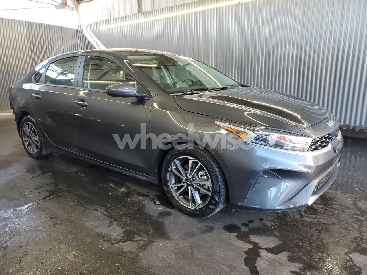 Photo 4 of 2024 KIA FORTE LX (VIN 3KPF24AD9RE799827)