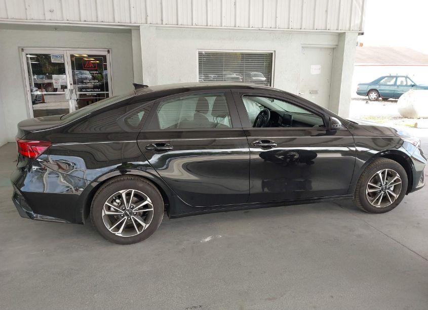 Photo 13 of 2024 Kia Forte LXS (VIN 3KPF24AD9RE800829)