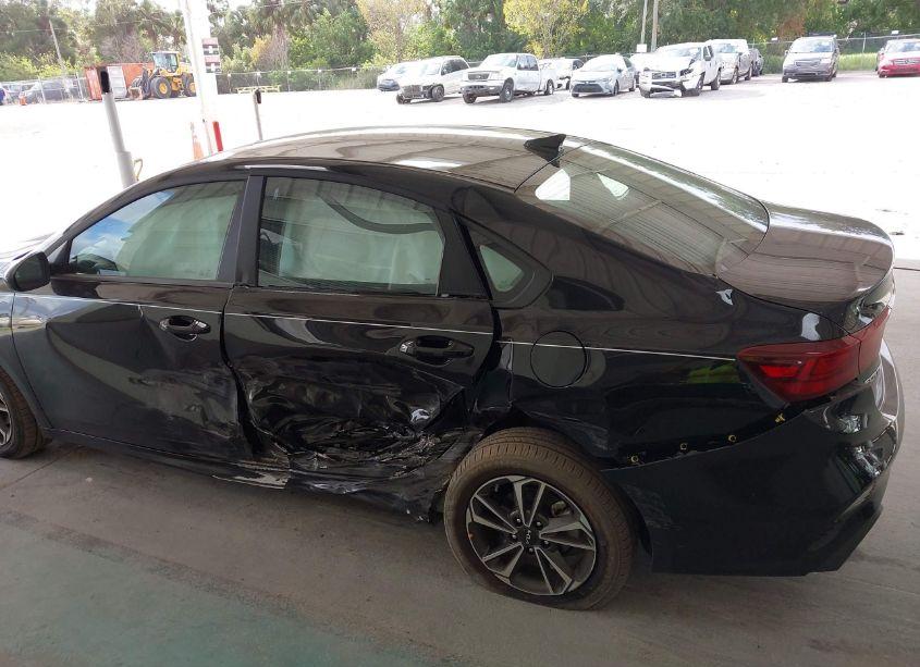 Photo 14 of 2024 Kia Forte LXS (VIN 3KPF24AD9RE800829)