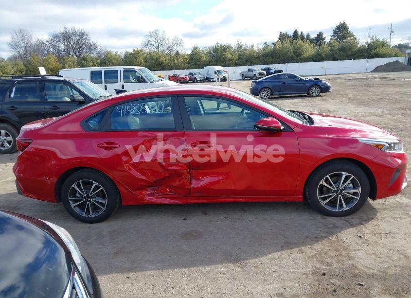 Photo 13 of 2024 Kia Forte LXS (VIN 3KPF24AD9RE803438)