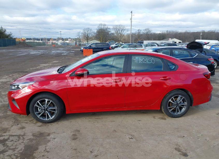 Photo 14 of 2024 Kia Forte LXS (VIN 3KPF24AD9RE803438)