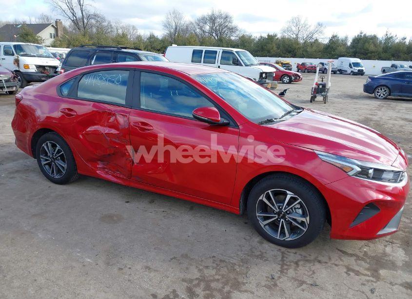 Photo 6 of 2024 Kia Forte LXS (VIN 3KPF24AD9RE803438)