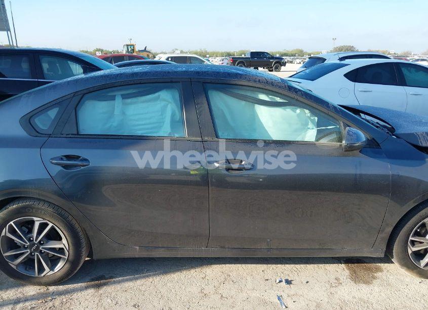 Photo 13 of 2024 Kia Forte LXS (VIN 3KPF24AD9RE812205)