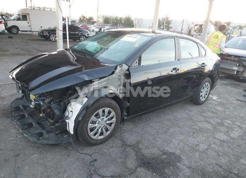 Photo 2 of 2024 Kia Forte LX (VIN 3KPF24AD9RE814651)