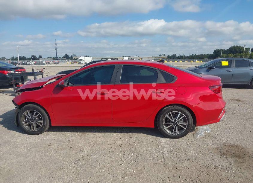 Photo 15 of 2024 Kia Forte LXS (VIN 3KPF24AD9RE827089)