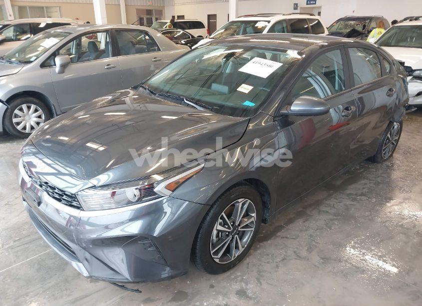 Photo 2 of 2024 Kia Forte LXS (VIN 3KPF24AD9RE827562)