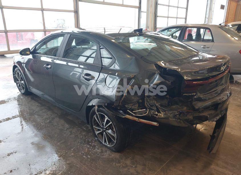 Photo 3 of 2024 Kia Forte LXS (VIN 3KPF24AD9RE827562)