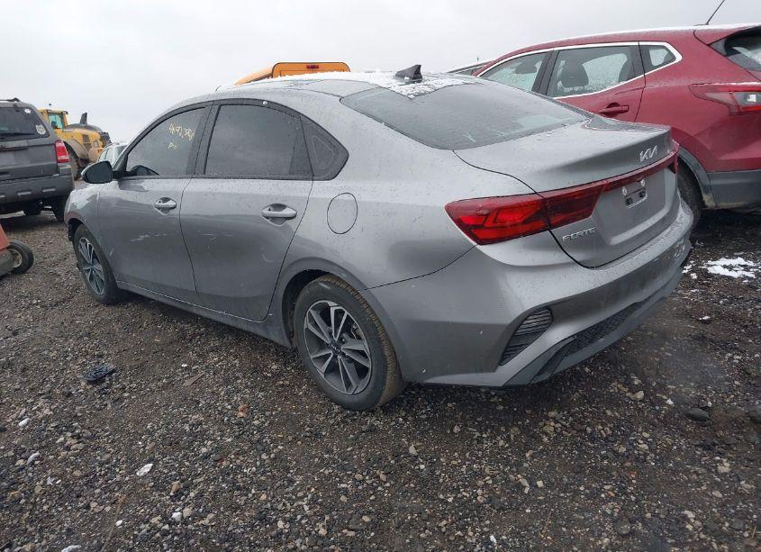 Photo 3 of 2024 Kia Forte LXS (VIN 3KPF24AD9RE829375)