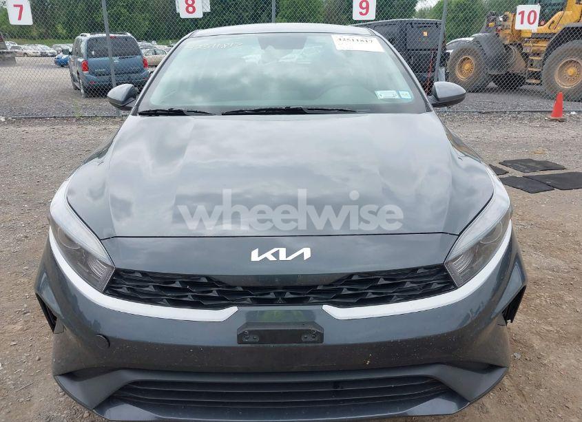 Photo 12 of 2024 Kia Forte LXS (VIN 3KPF24AD9RE830185)