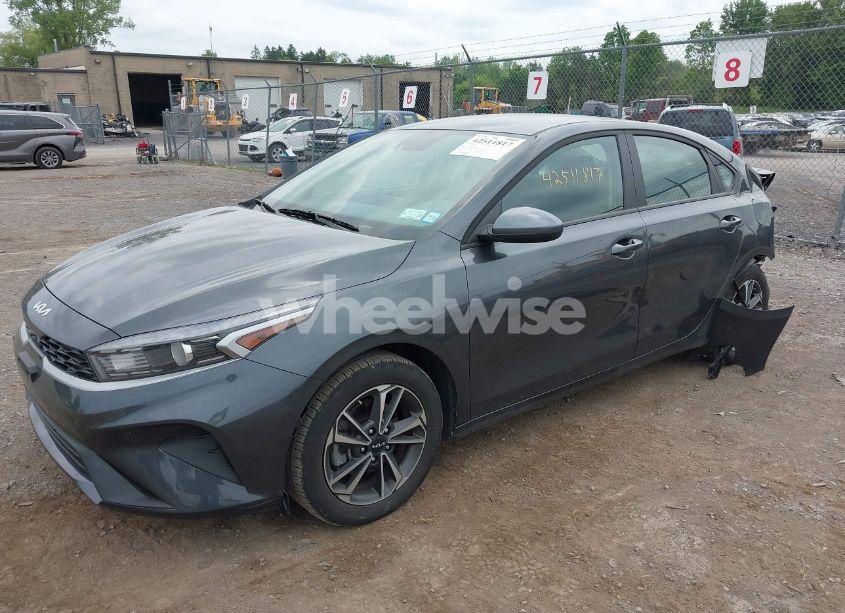 Photo 2 of 2024 Kia Forte LXS (VIN 3KPF24AD9RE830185)
