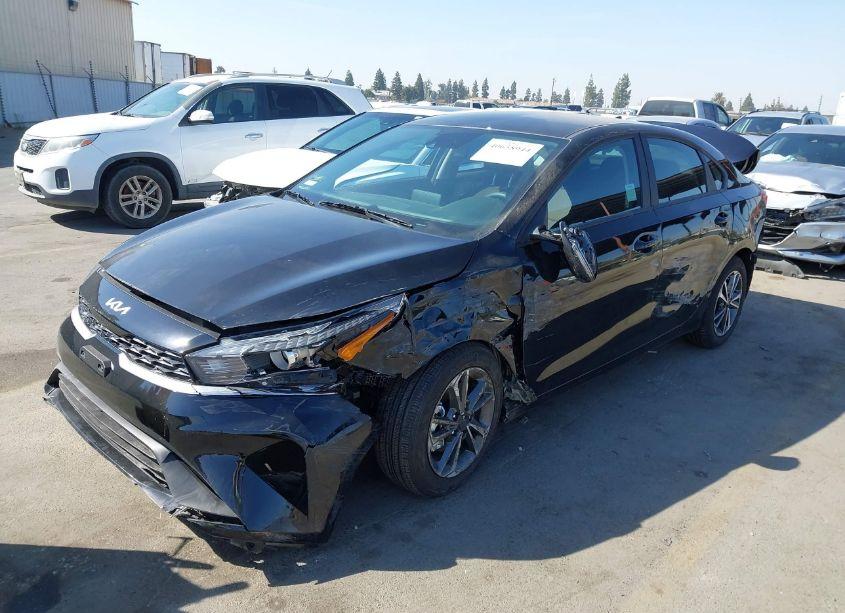 Photo 2 of 2024 Kia Forte LXS (VIN 3KPF24AD9RE840506)