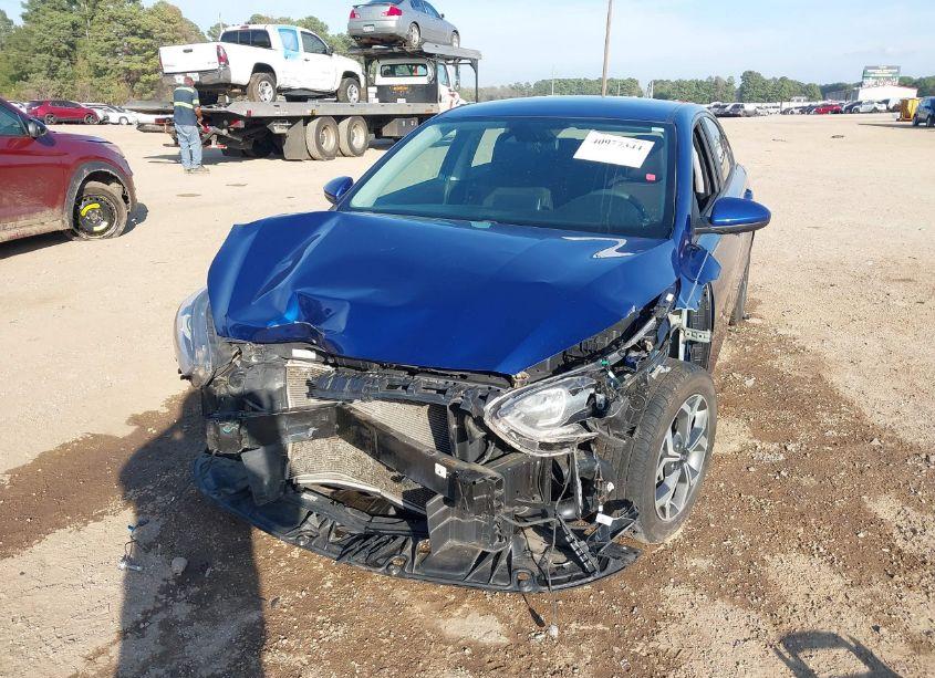 Photo 6 of 2019 Kia Forte LXS (VIN 3KPF24ADXKE010882)