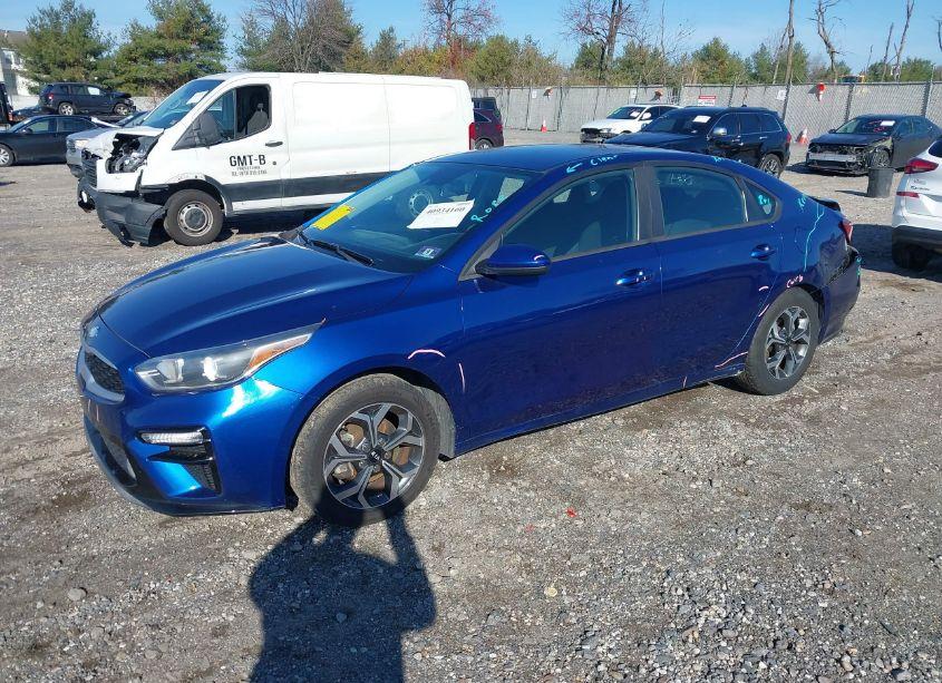 Photo 2 of 2019 Kia Forte LXS (VIN 3KPF24ADXKE034471)