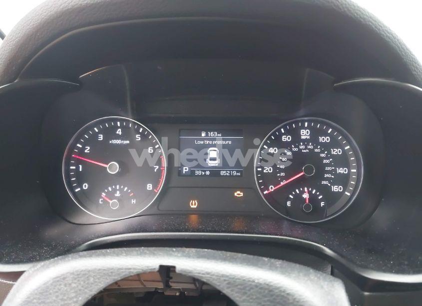 Photo 7 of 2019 Kia Forte LXS (VIN 3KPF24ADXKE046183)