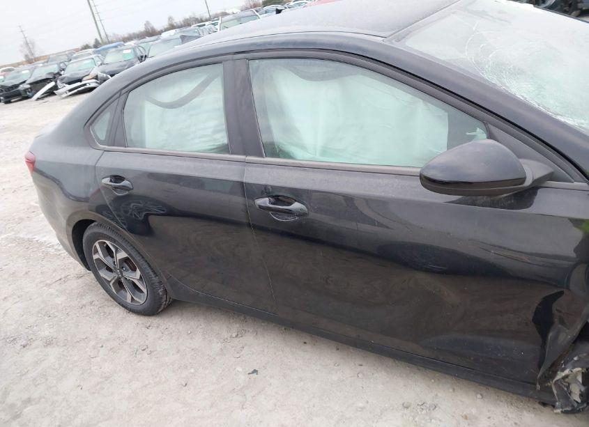 Photo 13 of 2019 Kia Forte LXS (VIN 3KPF24ADXKE055174)