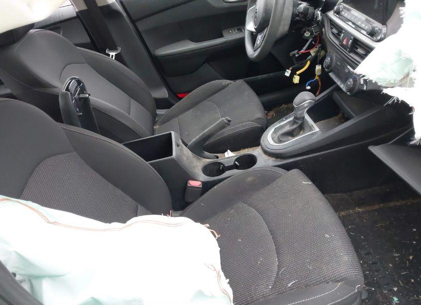 Photo 5 of 2019 Kia Forte LXS (VIN 3KPF24ADXKE055174)