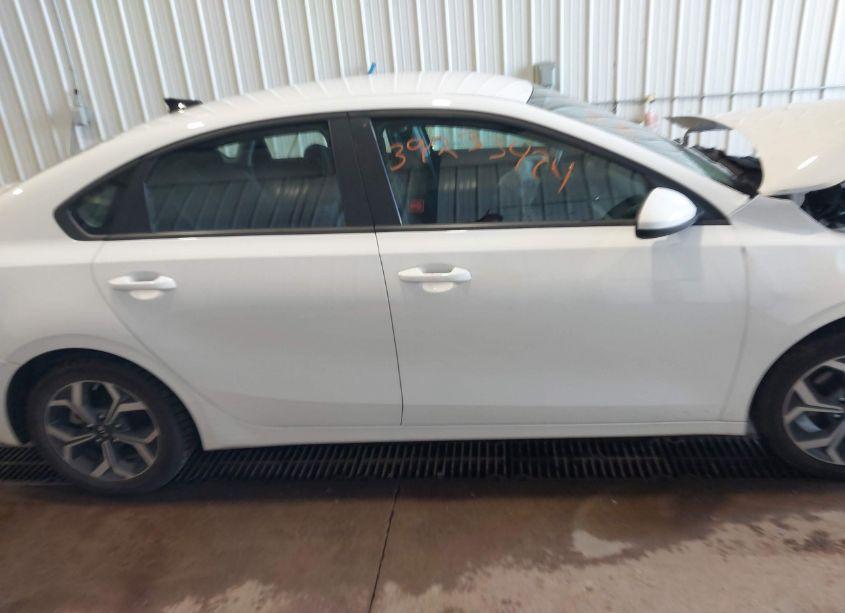 Photo 12 of 2019 Kia Forte LXS (VIN 3KPF24ADXKE059287)