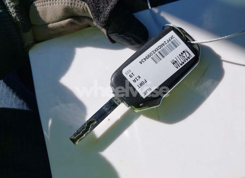 Photo 11 of 2019 Kia Forte LXS (VIN 3KPF24ADXKE099434)