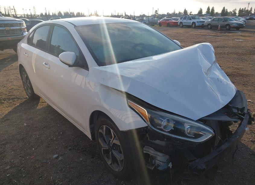 2019 Kia Forte LXS (VIN 3KPF24ADXKE107970) main photo