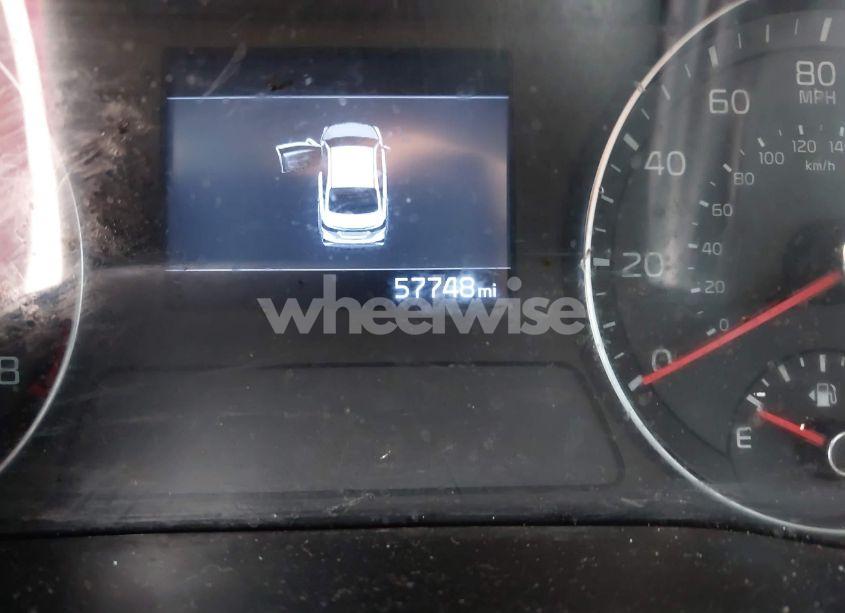 Photo 15 of 2019 Kia Forte LXS (VIN 3KPF24ADXKE108732)