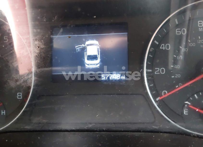 Photo 7 of 2019 Kia Forte LXS (VIN 3KPF24ADXKE108732)