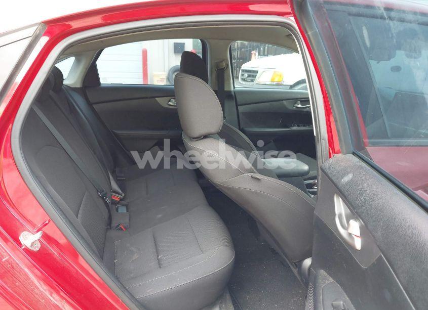 Photo 8 of 2019 Kia Forte LXS (VIN 3KPF24ADXKE108732)